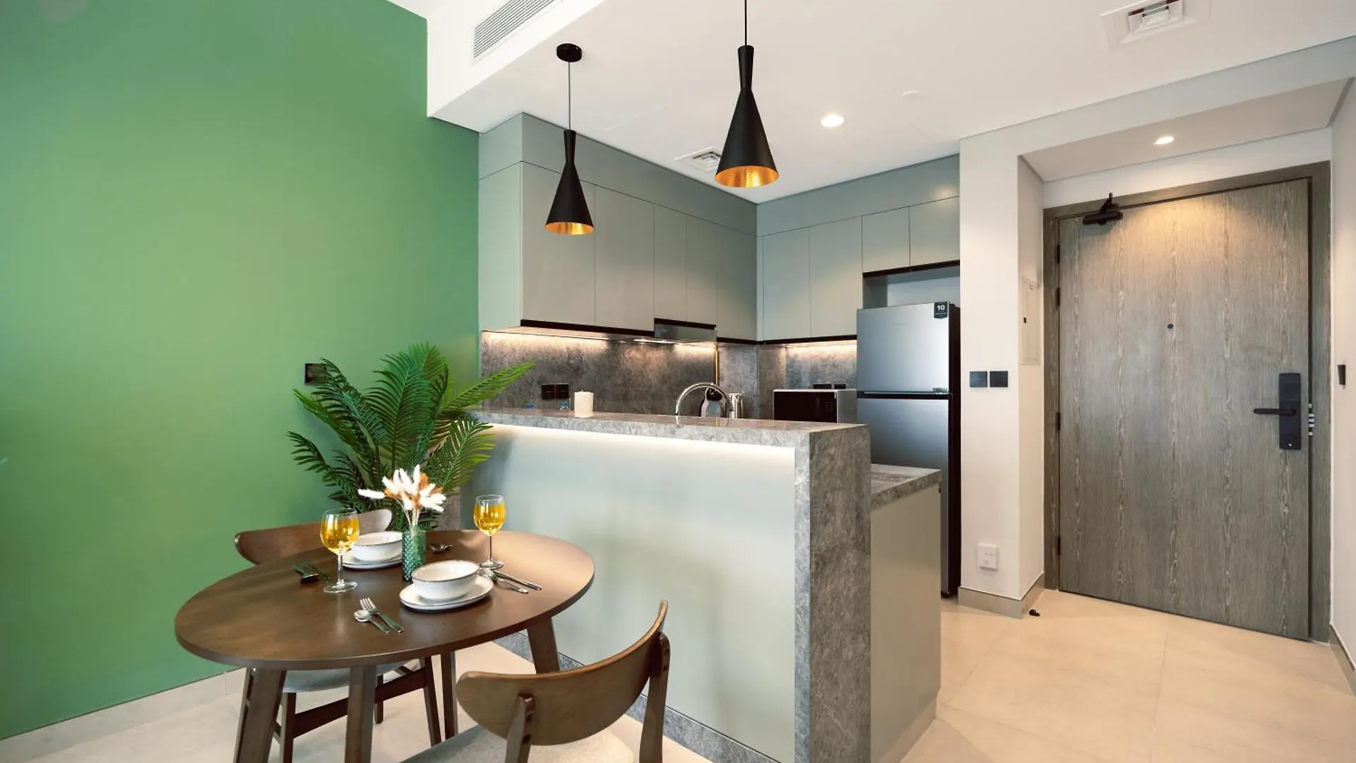 Keyrock Living - Premium Apt With Pool & Gym Access Dubai 0*,