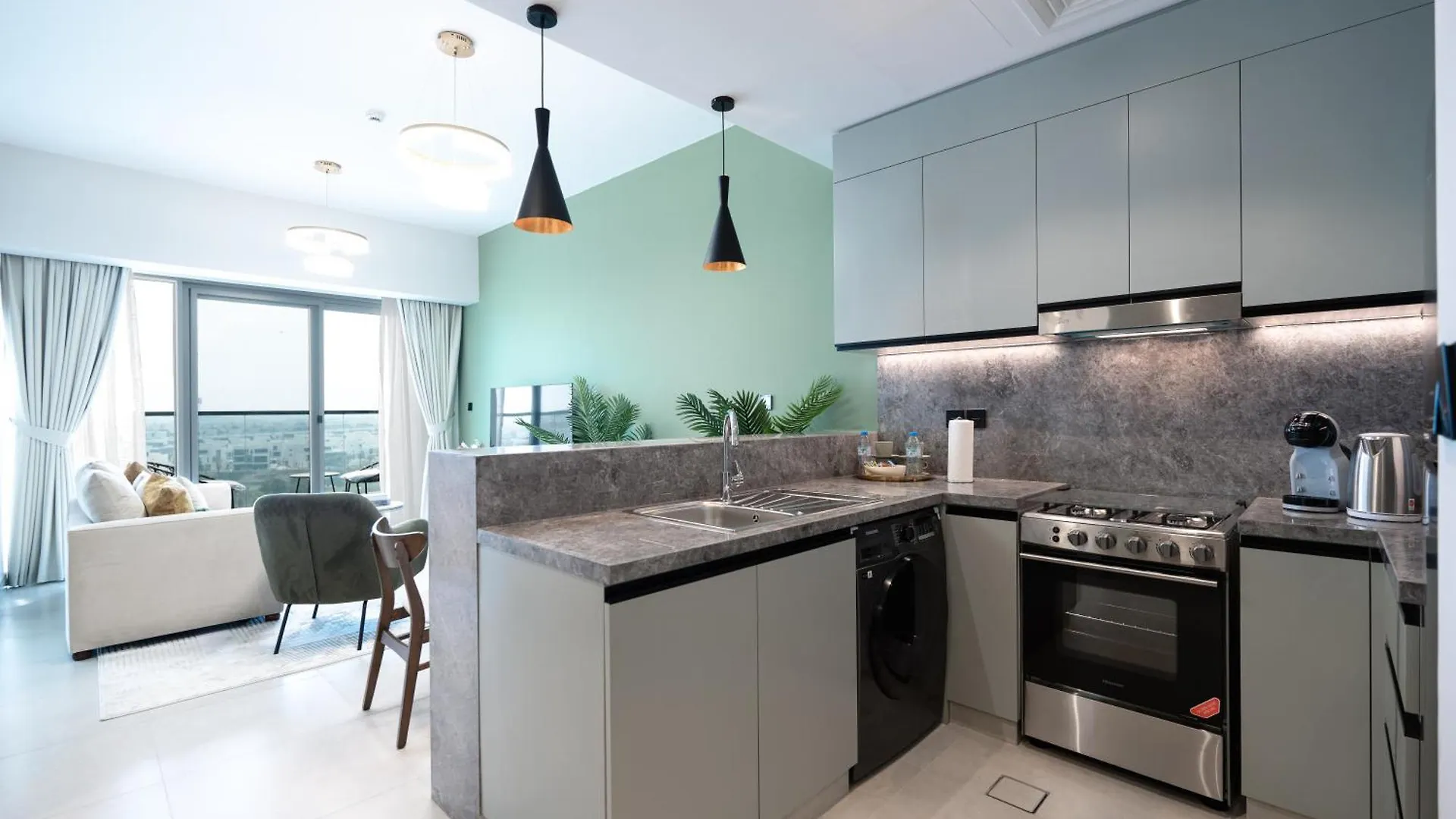 Keyrock Living - Premium Apt With Pool & Gym Access Dubai Appartement
